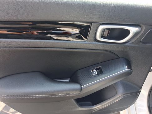 Used 2024 Honda Civic Touring image 19