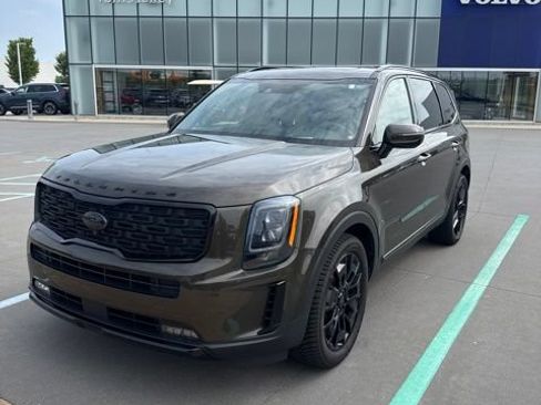 Used 2021 Kia Telluride SX w/ SX Prestige Package AWD/4WD image 2