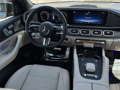 New 2026 Mercedes-Benz GLS 450 4MATIC image 11