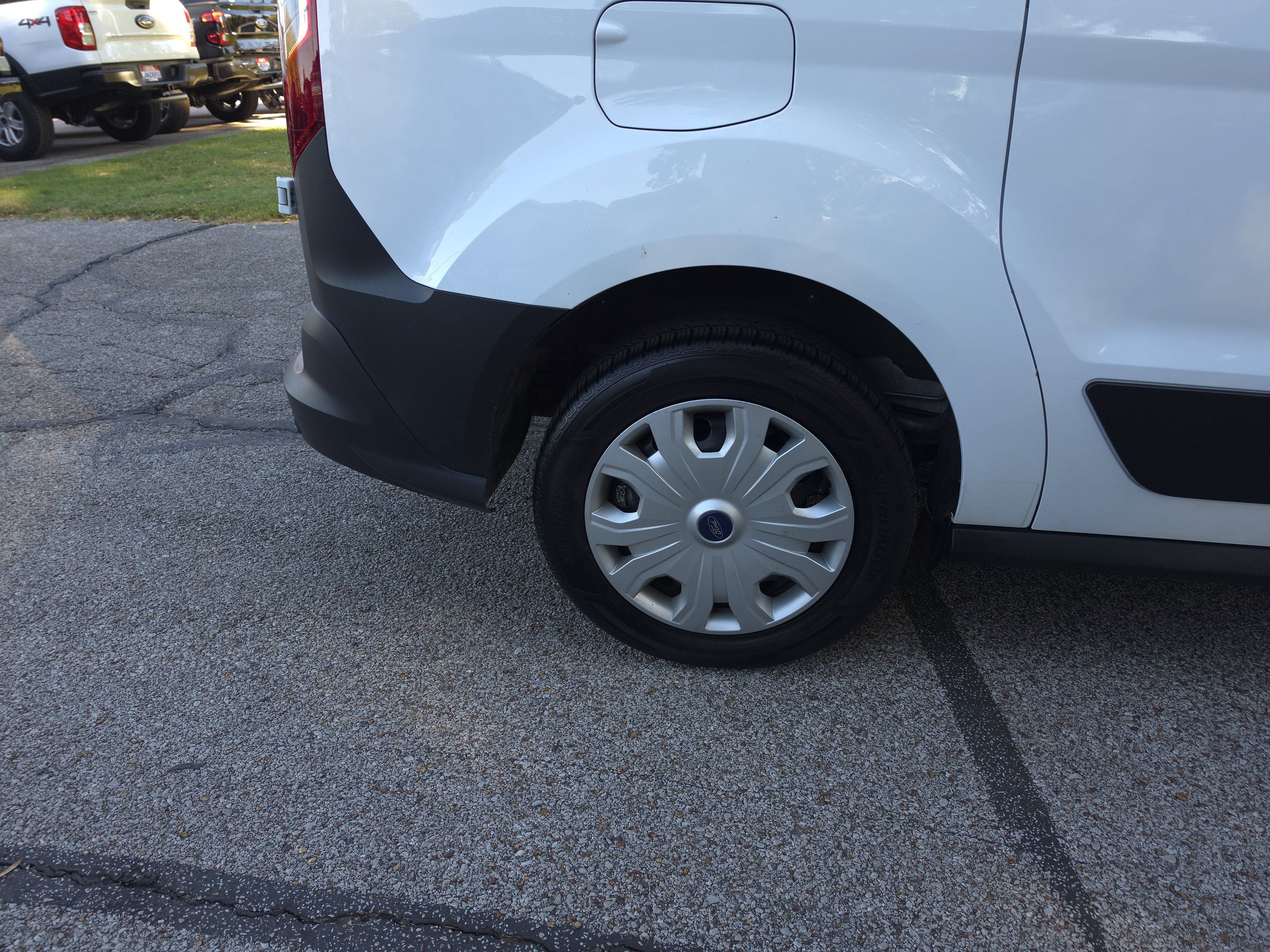 Certified 2023 Ford Transit Connect XL FWD image 10