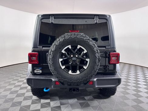 Used 2024 Jeep Wrangler Unlimited Rubicon 4xe image 11