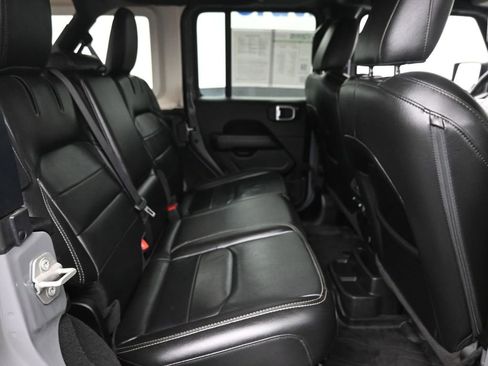 Used 2023 Jeep Wrangler Unlimited Sahara w/ Cold Weather Group image 9