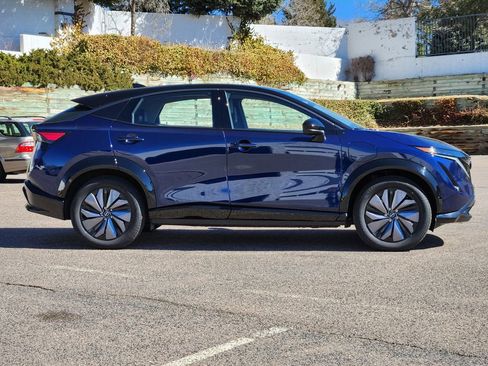 Used 2023 Nissan Ariya AWD image 4