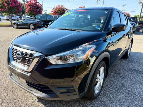 Used 2020 Nissan Kicks S FWD image 16