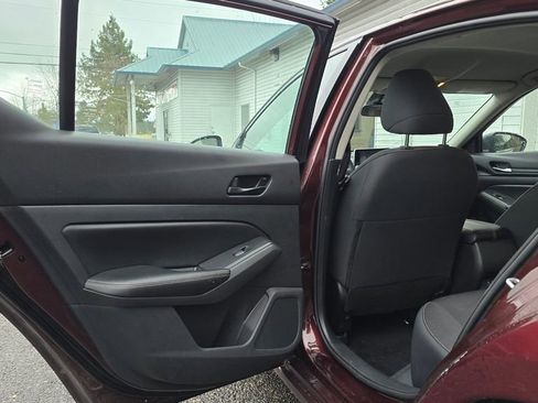 Used 2024 Nissan Altima 2.5 SV image 19