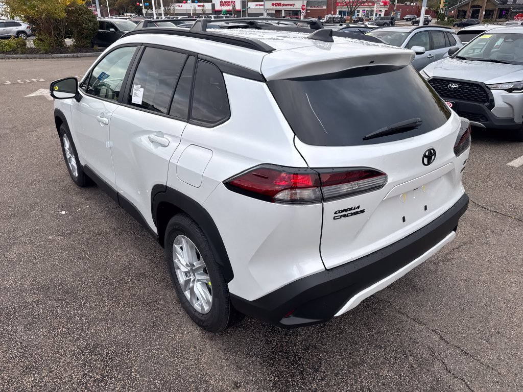 New 2026 Toyota Corolla Cross LE w/ Moonroof Package AWD/4WD image 5