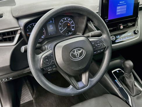 Used 2023 Toyota Corolla LE FWD image 18