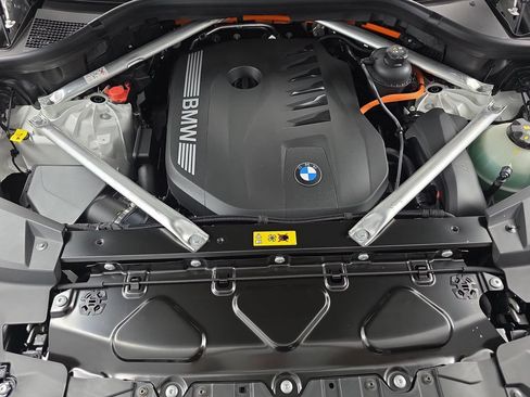 New 2026 BMW X5 xDrive50e w/ M Sport Package AWD/4WD image 30