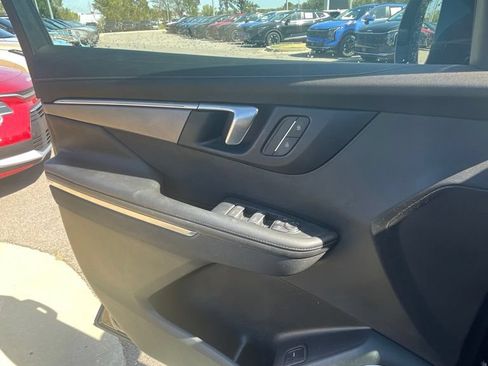 Used 2025 Buick Enclave Sport Touring FWD image 20