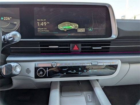 Used 2025 Hyundai Ioniq 6 SEL image 19