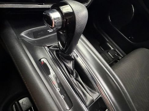 Used 2017 Honda HR-V EX image 26