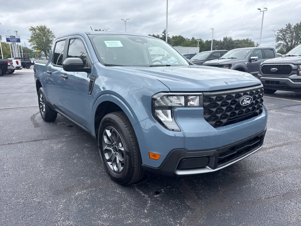 Used 2025 Ford Maverick XLT w/ Equipment Group 301A AWD/4WD image 4