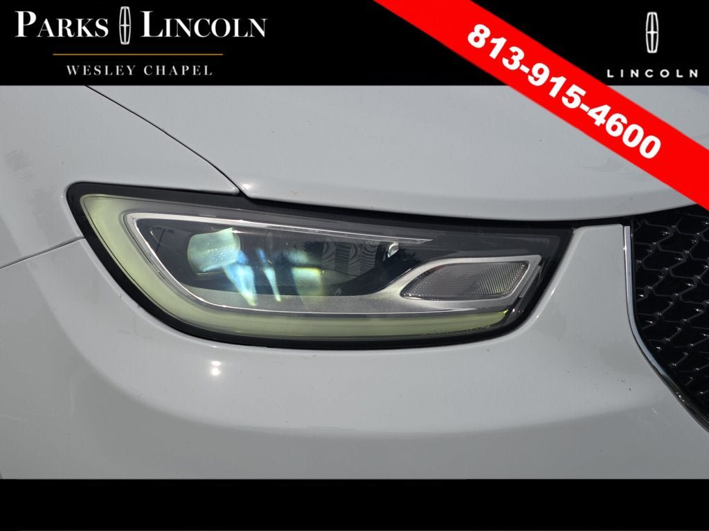Used 2021 Chrysler Pacifica Touring-L w/ Uconnect Theater Family Group FWD image 6