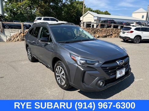 Certified 2025 Subaru Outback Premium AWD/4WD image 1