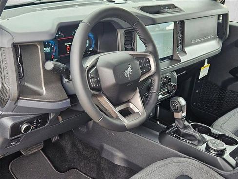 New 2025 Ford Bronco Big Bend image 3