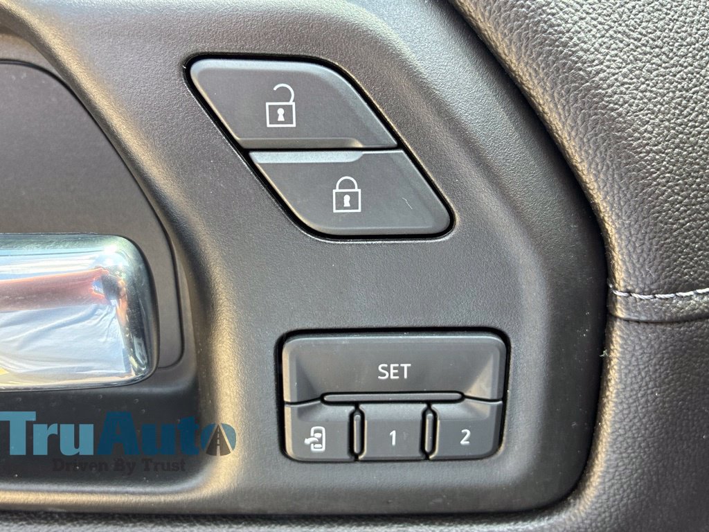 Used 2019 Chevrolet Silverado 1500 LTZ w/ LTZ Plus Package RWD image 22