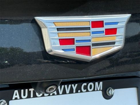 Used 2022 Cadillac XT4 Sport w/ Enhanced Visibility Package image 12