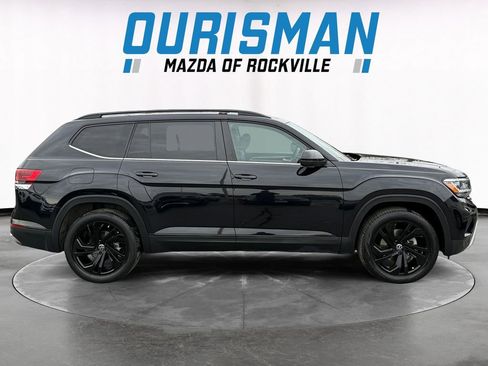 Used 2023 Volkswagen Atlas SE w/ Panoramic Sunroof Package image 7