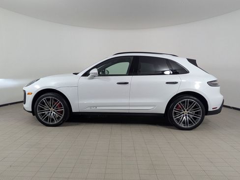 Certified 2024 Porsche Macan GTS AWD/4WD image 2