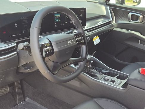 New 2026 Kia Sorento S FWD image 17