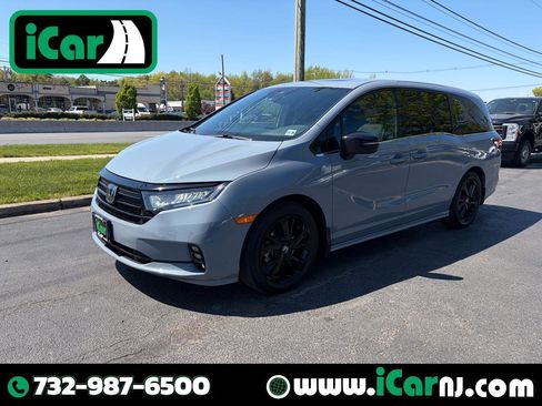 Used 2024 Honda Odyssey Sport image 1