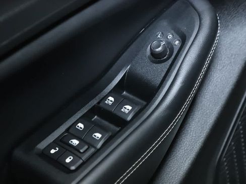 Used 2023 Jeep Grand Cherokee Altitude AWD/4WD image 15