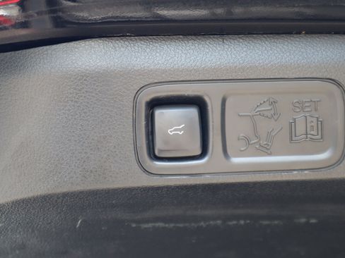 Used 2021 Ford Expedition Limited RWD image 40