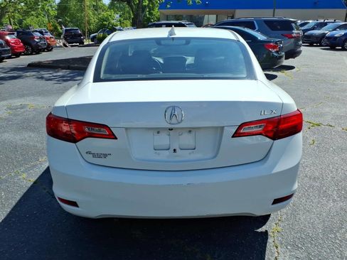 Used 2014 Acura ILX FWD image 4