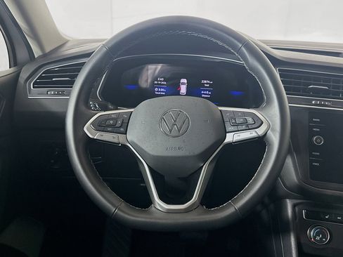 Used 2024 Volkswagen Tiguan S image 17