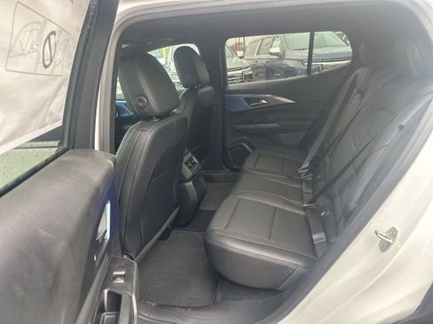 New 2026 Chevrolet Equinox EV LT image 28