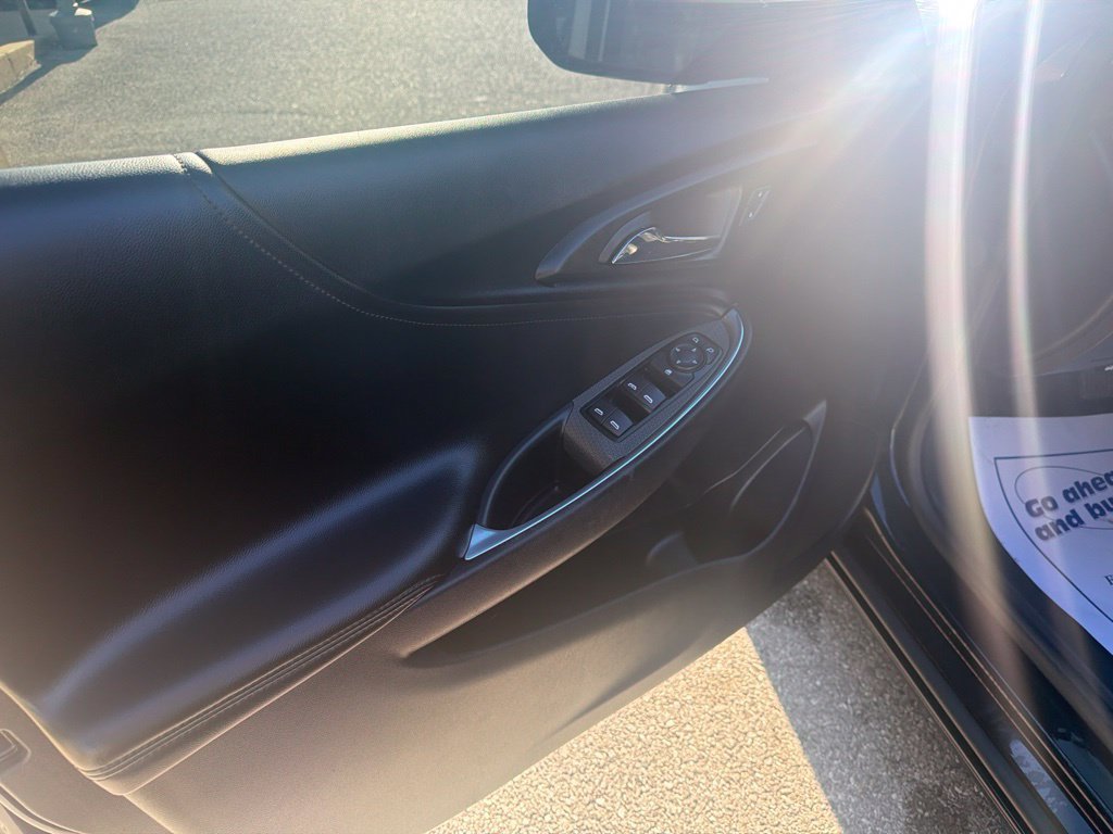 Used 2021 Chevrolet Malibu LT w/ Leather Package FWD image 15