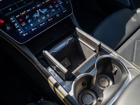 Used 2023 Maserati Grecale Modena AWD/4WD image 21
