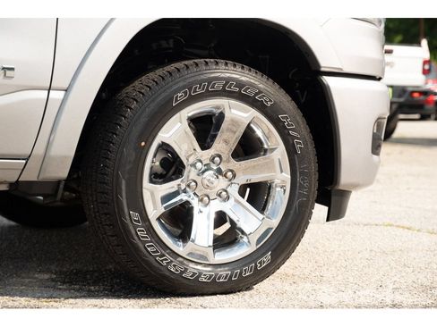 Used 2025 RAM 1500 Big Horn AWD/4WD image 10