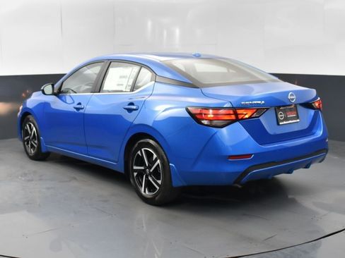 Used 2025 Nissan Sentra SV w/ Trunk Package image 6