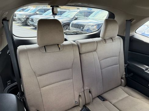Used 2018 Honda Pilot EX image 17