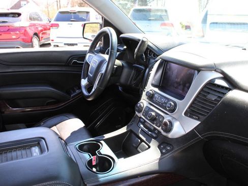 Used 2015 GMC Yukon XL SLT w/ Open Road Package AWD/4WD image 12