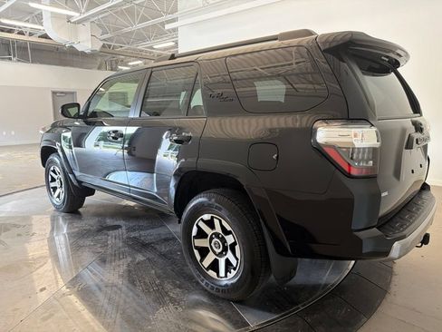 Used 2023 Toyota 4Runner TRD Off-Road Premium w/ Moonroof Package AWD/4WD image 5