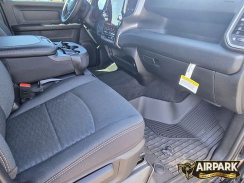 New 2025 RAM 2500 Tradesman AWD/4WD image 12