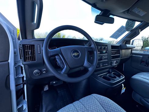 Used 2025 Chevrolet Express 2500 Extended w/ Communications Package image 2