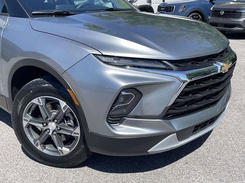 Used 2025 Chevrolet Blazer LT AWD/4WD image 9