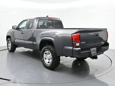 Used 2019 Toyota Tacoma SR w/ SR Convenience Package AWD/4WD image 5