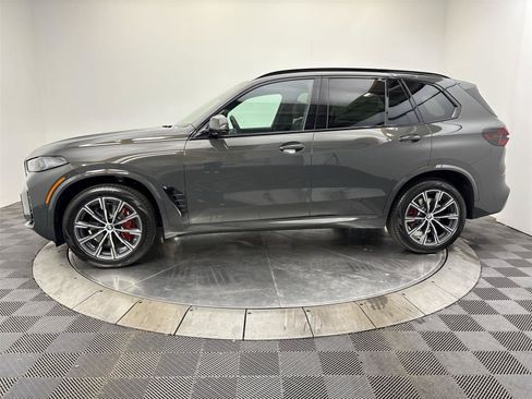 New 2026 BMW X5 xDrive40i w/ M Sport Package AWD/4WD image 16