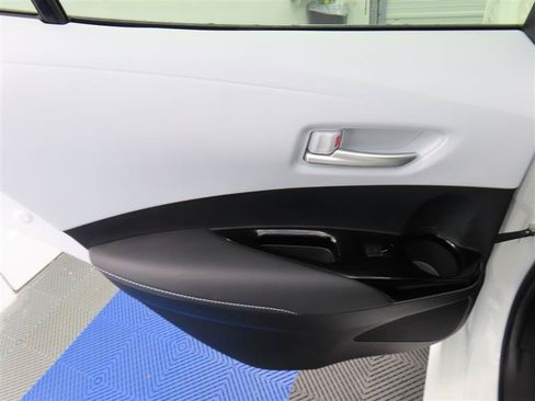 Used 2024 Toyota Corolla SE FWD image 29