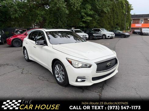 Used 2017 INFINITI Q50 3.0t Premium w/ 3.0T Premium Plus Package AWD/4WD image 5