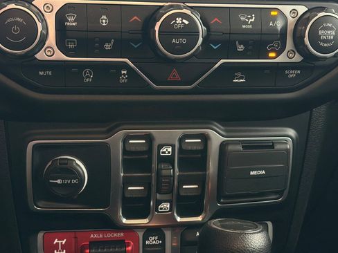 Used 2021 Jeep Gladiator Mojave image 20