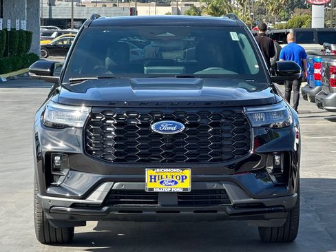 New 2026 Ford Explorer ST-Line w/ ST-Line Street Pack AWD/4WD image 9