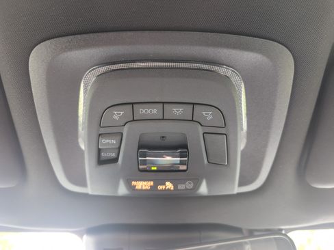 Certified 2023 Toyota Crown AWD/4WD image 41