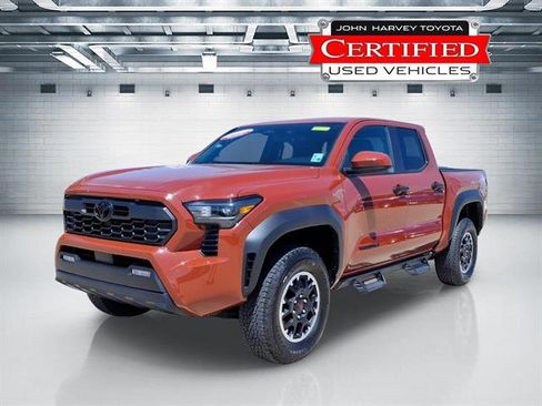 Certified 2025 Toyota Tacoma TRD Off-Road image 1