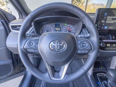 Used 2025 Toyota Corolla Cross AWD Hybrid image 12