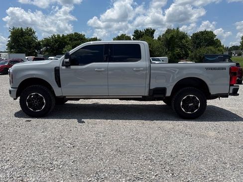 Used 2026 Ford F250 Lariat w/ Tremor Off-Road Package AWD/4WD image 3